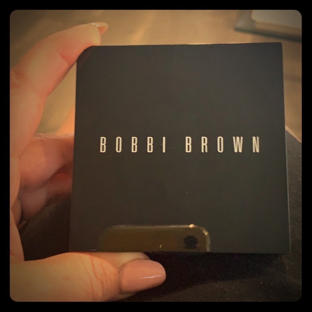 🌷BOBBI BROWN press powder 🌷